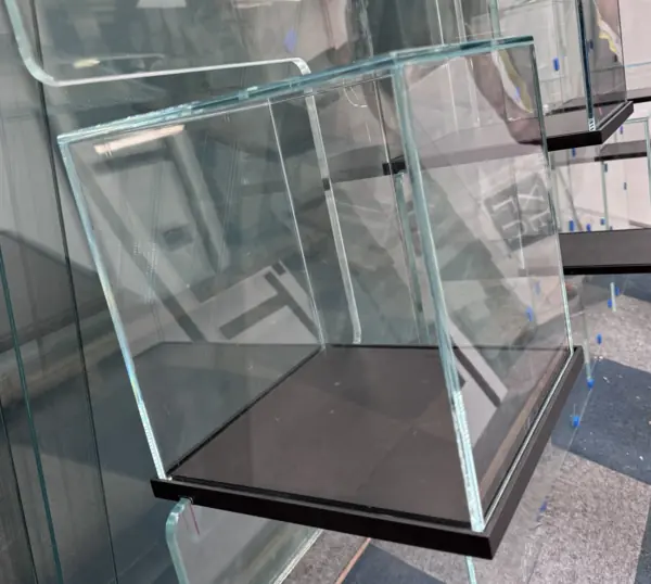 UV Bonded Glass Display Box